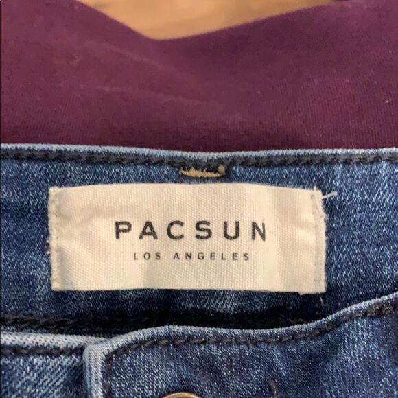 🌟 PacSun High Rise Super Stretch Shortie Shorts - Size 22 - Picture 3 of 4